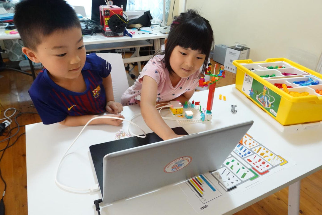 Junior Robotics, Powered by SPIKE Essential – Creator Academy Pty Ltd