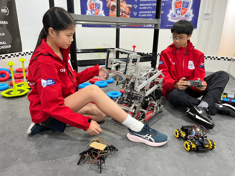 Acebott Joins as Sponsor for Phoenix Tech’s VEX Worlds Journey!